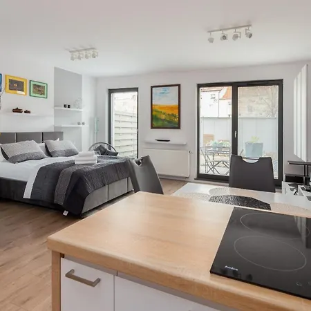 Wrzeszcz Modern By Bookinghost *