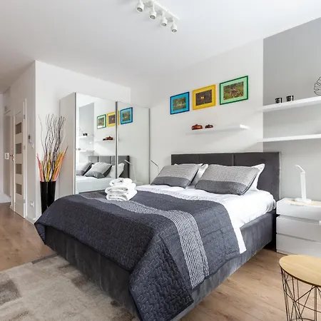 Wrzeszcz Modern By Bookinghost Apartamento *