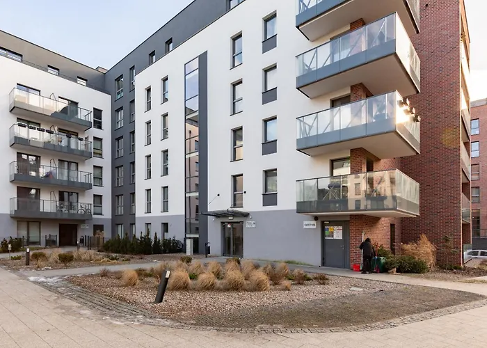 Wrzeszcz Modern By Bookinghost Гданьск