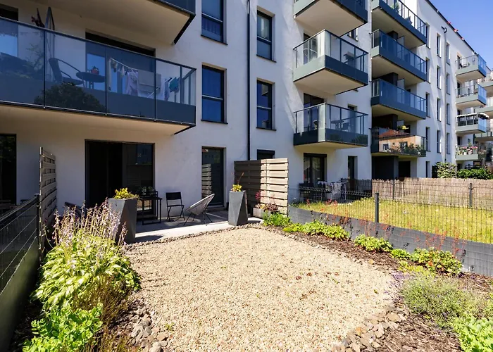 Wrzeszcz Modern By Bookinghost *