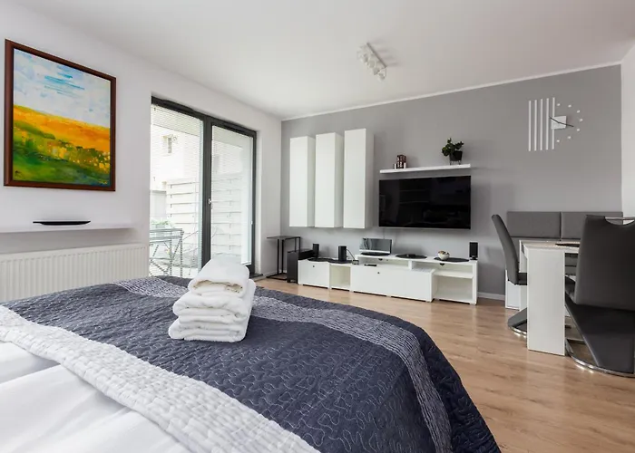 Wrzeszcz Modern By Bookinghost Гданьск